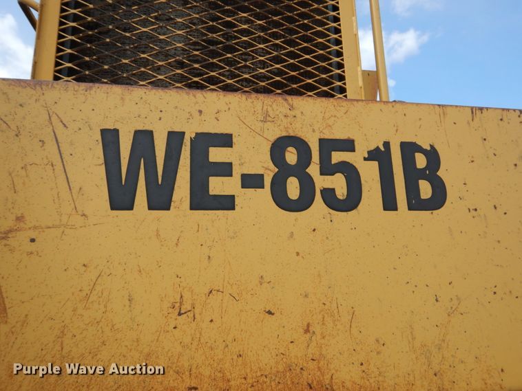 image for item FX9104 Caterpillar WE-851 windrow elevator