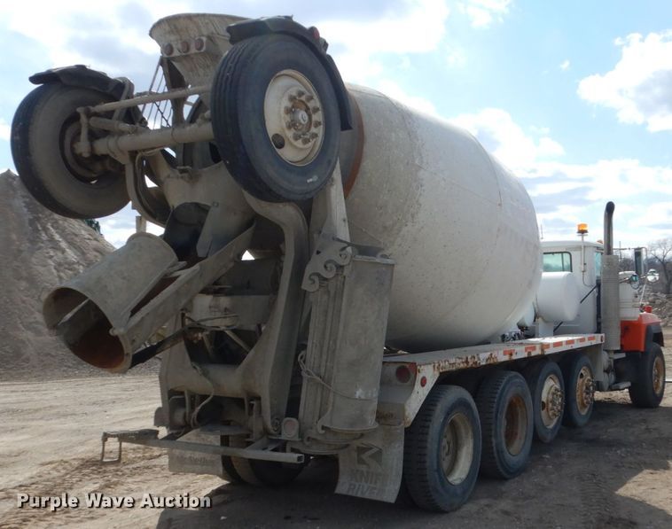 image for item FX9119 1997 Mack RD690S ready mix truck