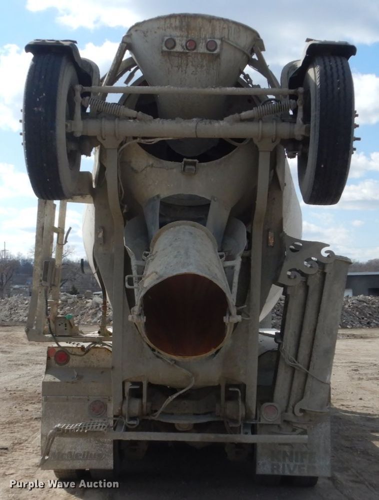 image for item FX9119 1997 Mack RD690S ready mix truck