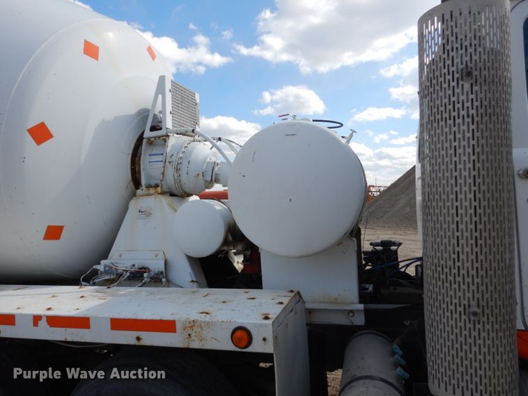 image for item FX9119 1997 Mack RD690S ready mix truck