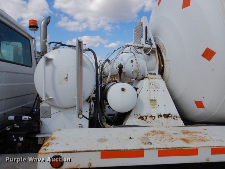 image for item FX9119 1997 Mack RD690S ready mix truck