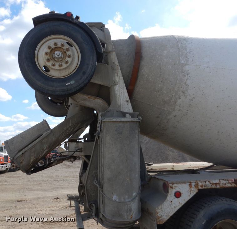 image for item FX9119 1997 Mack RD690S ready mix truck