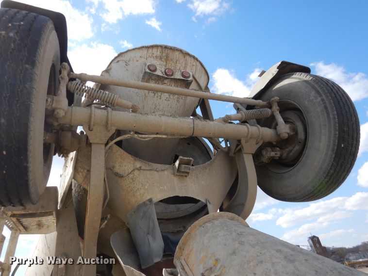 image for item FX9119 1997 Mack RD690S ready mix truck