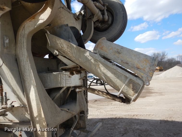 image for item FX9119 1997 Mack RD690S ready mix truck