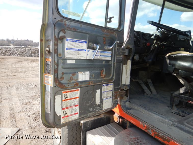 image for item FX9119 1997 Mack RD690S ready mix truck