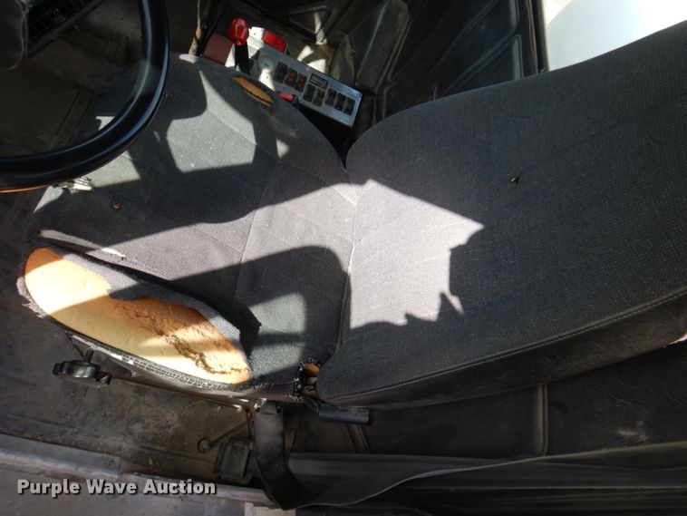 image for item FX9119 1997 Mack RD690S ready mix truck