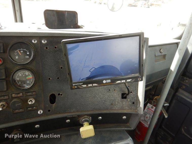 image for item FX9119 1997 Mack RD690S ready mix truck