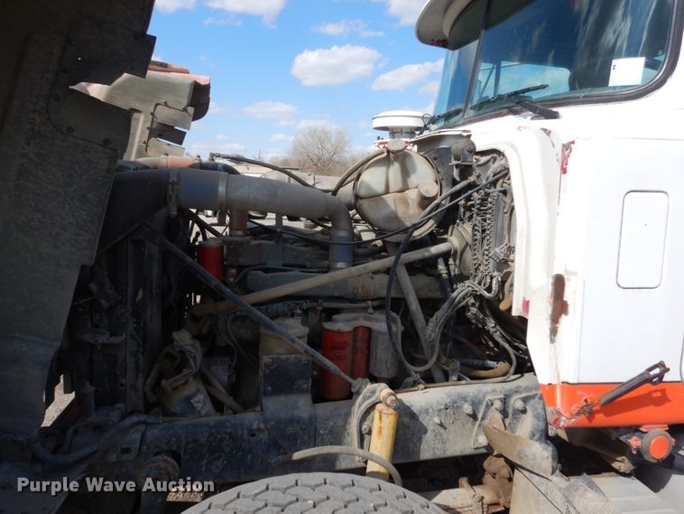 image for item FX9119 1997 Mack RD690S ready mix truck