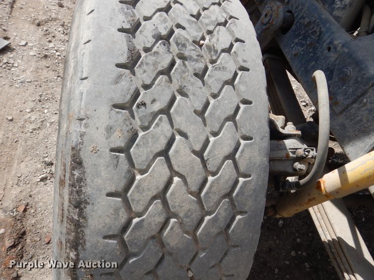 image for item FX9119 1997 Mack RD690S ready mix truck