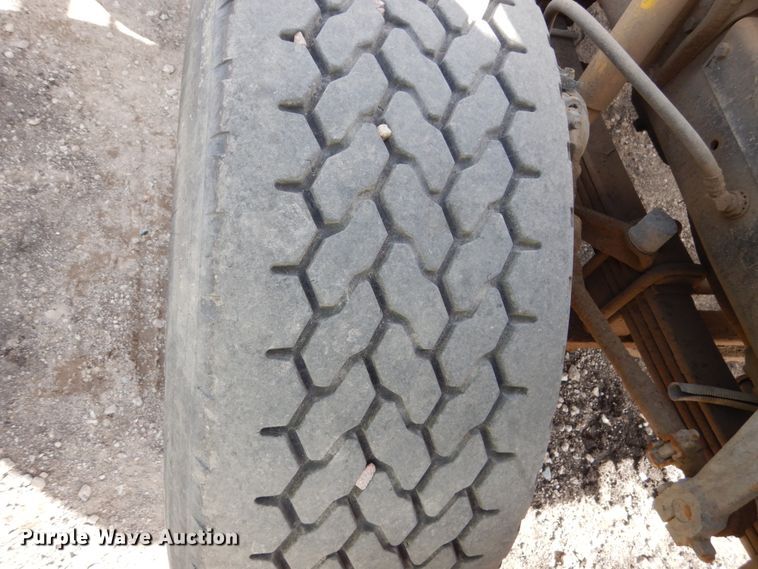 image for item FX9119 1997 Mack RD690S ready mix truck