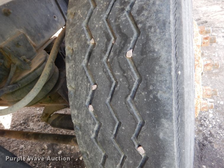 image for item FX9119 1997 Mack RD690S ready mix truck