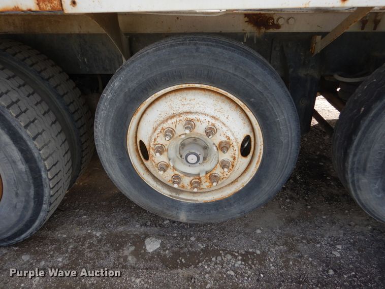 image for item FX9119 1997 Mack RD690S ready mix truck