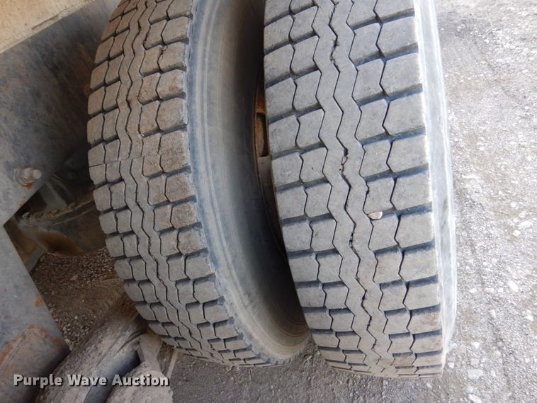 image for item FX9119 1997 Mack RD690S ready mix truck