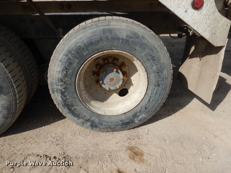 image for item FX9119 1997 Mack RD690S ready mix truck