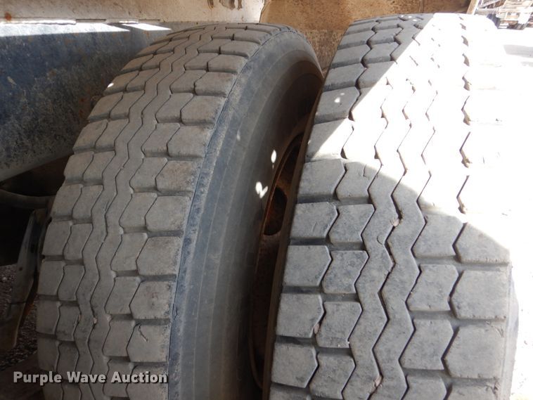 image for item FX9119 1997 Mack RD690S ready mix truck