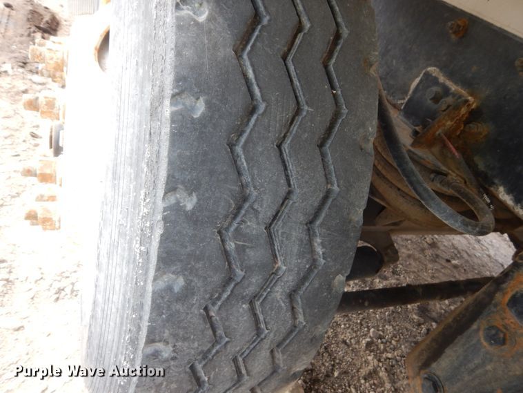 image for item FX9119 1997 Mack RD690S ready mix truck