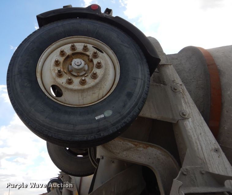 image for item FX9119 1997 Mack RD690S ready mix truck