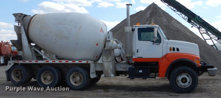 image for item FX9121 2004 Sterling L-Line ready mix truck