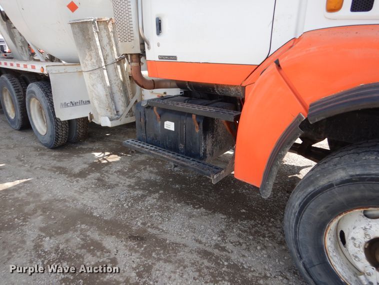 image for item FX9121 2004 Sterling L-Line ready mix truck