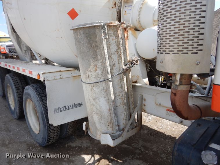 image for item FX9121 2004 Sterling L-Line ready mix truck