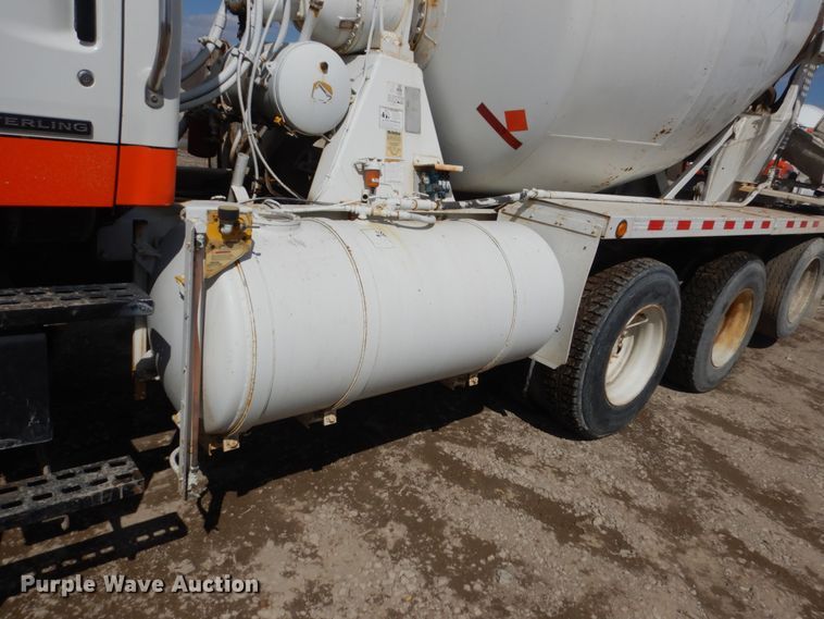 image for item FX9121 2004 Sterling L-Line ready mix truck