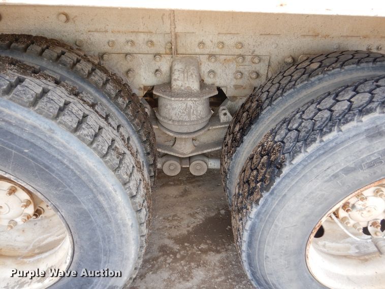 image for item FX9121 2004 Sterling L-Line ready mix truck