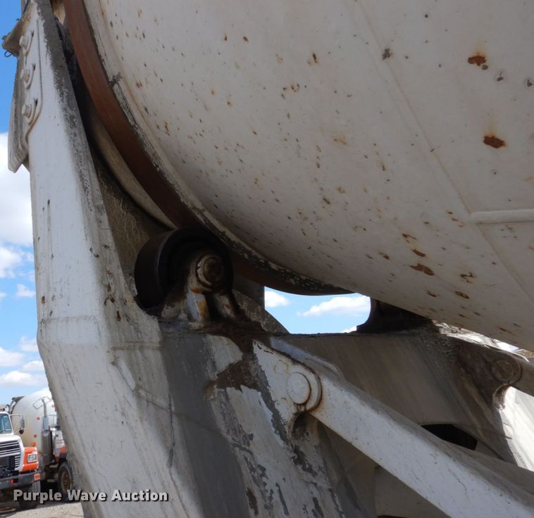 image for item FX9121 2004 Sterling L-Line ready mix truck