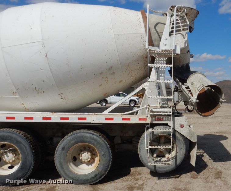 image for item FX9121 2004 Sterling L-Line ready mix truck