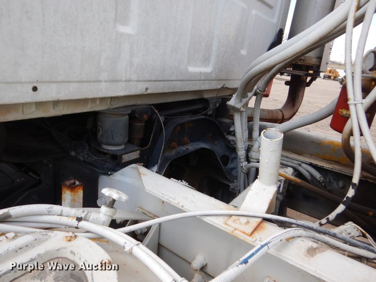 image for item FX9121 2004 Sterling L-Line ready mix truck