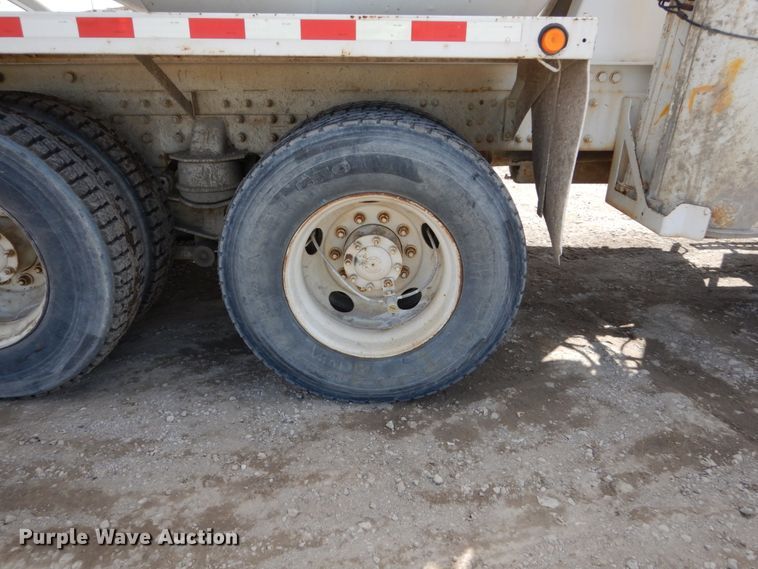 image for item FX9121 2004 Sterling L-Line ready mix truck