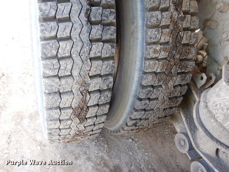 image for item FX9121 2004 Sterling L-Line ready mix truck