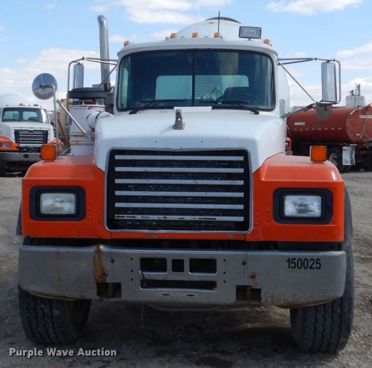 image for item FX9123 1997 Mack RD ready mix truck