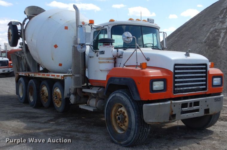 image for item FX9123 1997 Mack RD ready mix truck