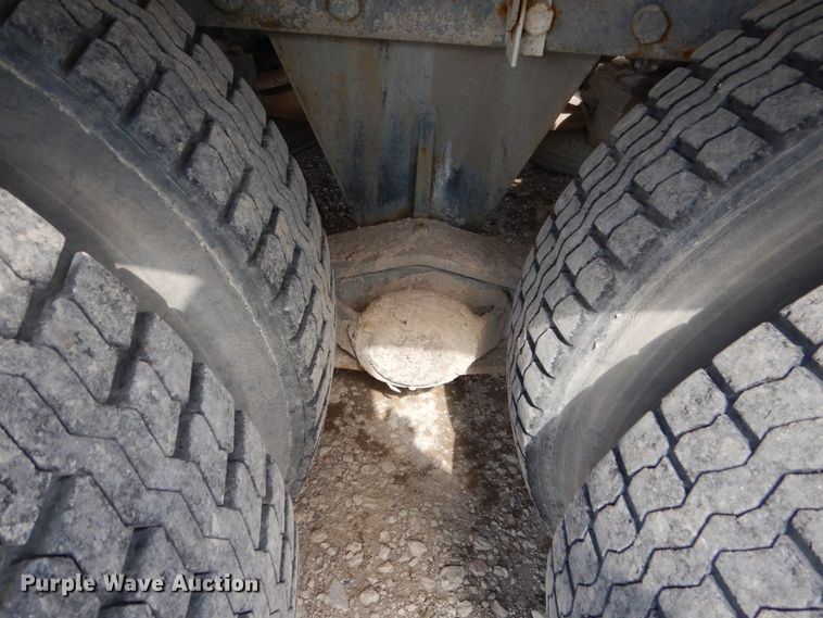 image for item FX9123 1997 Mack RD ready mix truck