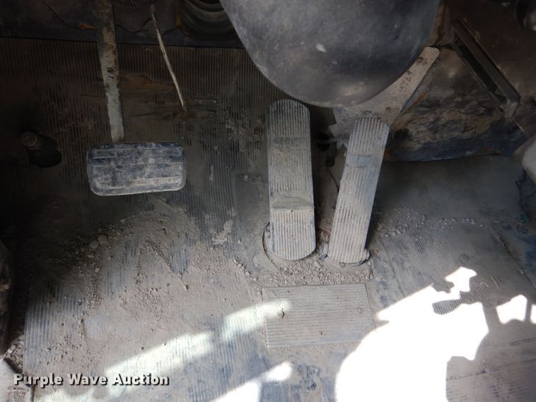 image for item FX9123 1997 Mack RD ready mix truck