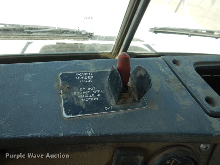 image for item FX9123 1997 Mack RD ready mix truck