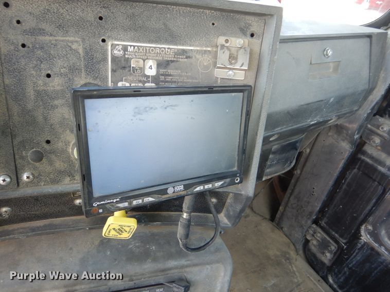 image for item FX9123 1997 Mack RD ready mix truck