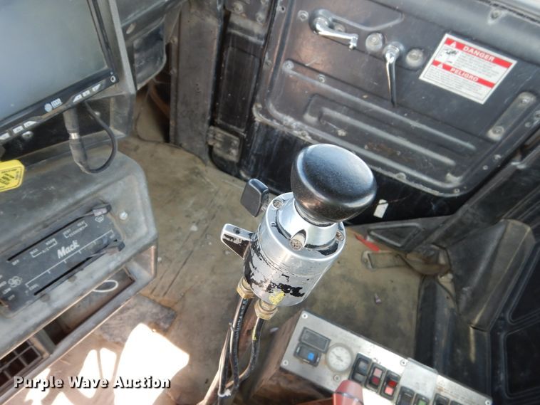 image for item FX9123 1997 Mack RD ready mix truck