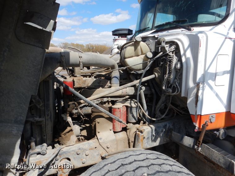 image for item FX9123 1997 Mack RD ready mix truck