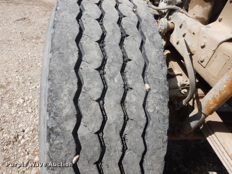 image for item FX9123 1997 Mack RD ready mix truck