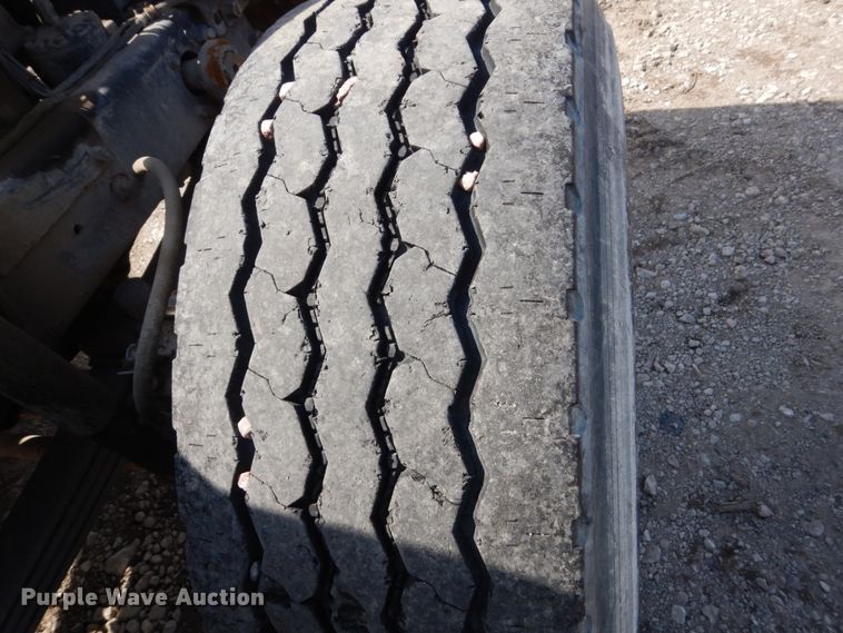 image for item FX9123 1997 Mack RD ready mix truck