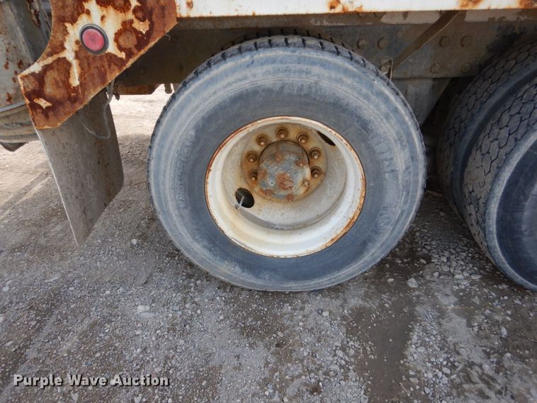 image for item FX9123 1997 Mack RD ready mix truck