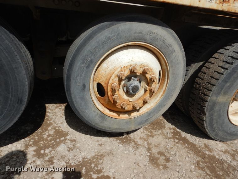 image for item FX9123 1997 Mack RD ready mix truck