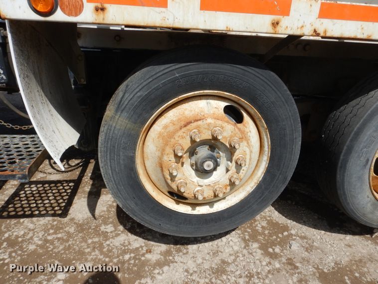 image for item FX9123 1997 Mack RD ready mix truck