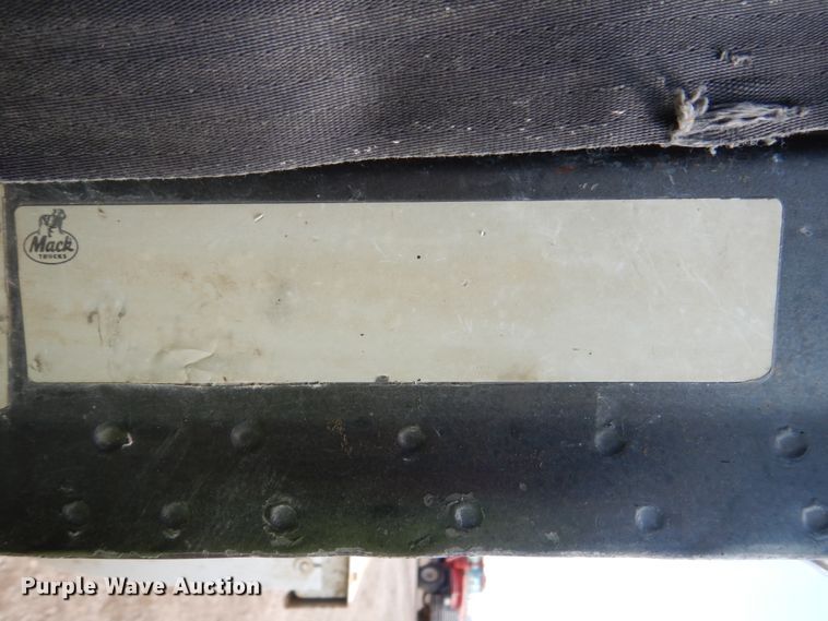 image for item FX9123 1997 Mack RD ready mix truck