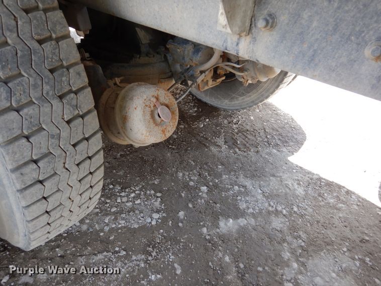 image for item FX9124 1997 Mack RD690S ready mix truck