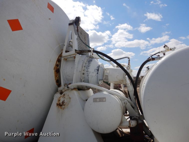 image for item FX9124 1997 Mack RD690S ready mix truck