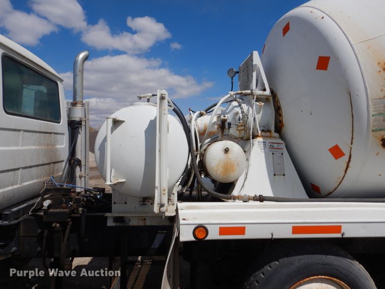 image for item FX9124 1997 Mack RD690S ready mix truck