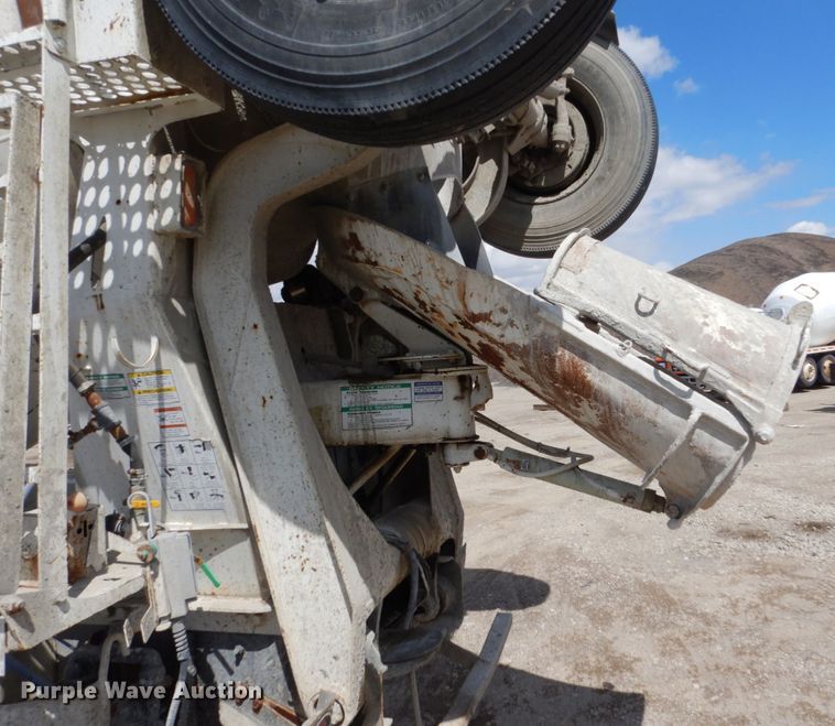 image for item FX9124 1997 Mack RD690S ready mix truck