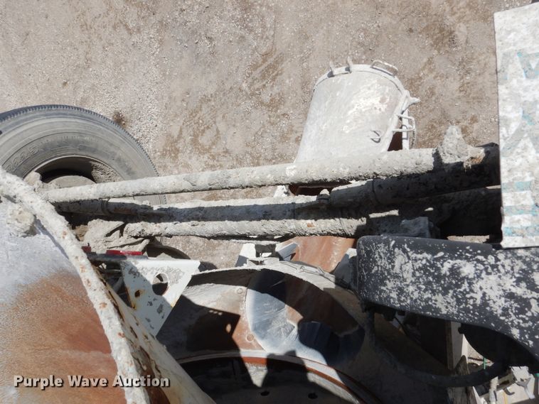 image for item FX9124 1997 Mack RD690S ready mix truck